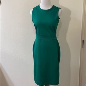 Banana republic sleeveless green dress
